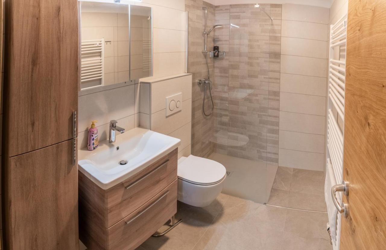 House Hiperbola & Outdoor Activities Apartment Bovec Luaran gambar